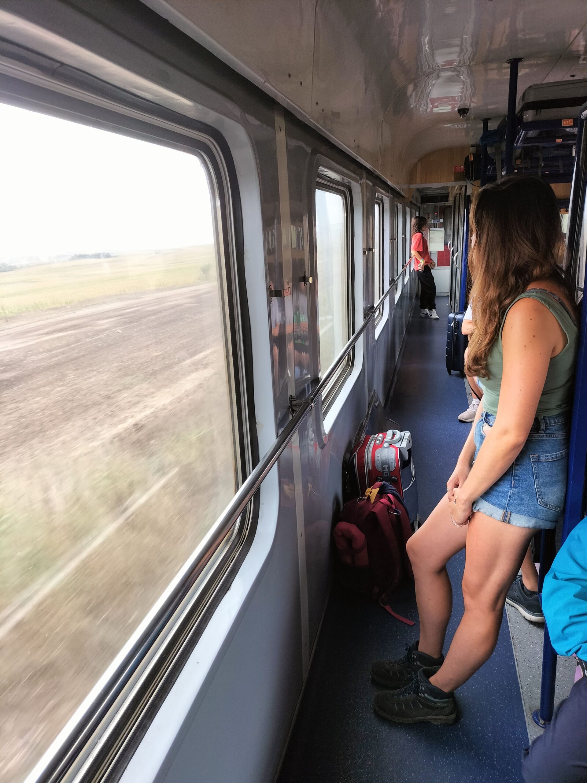 train travel in romania