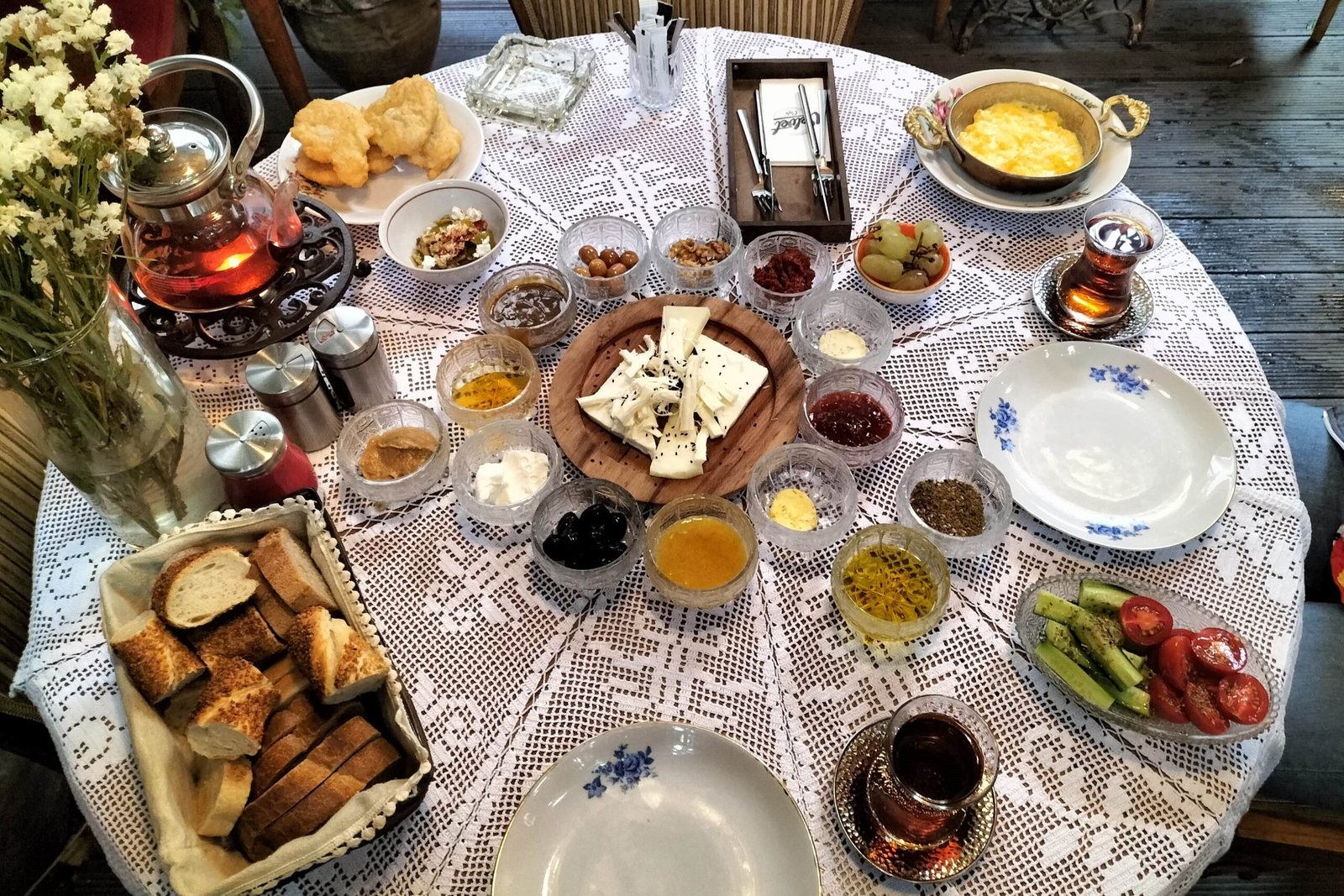 Turkish breakfast, unique things to do in Istanbul