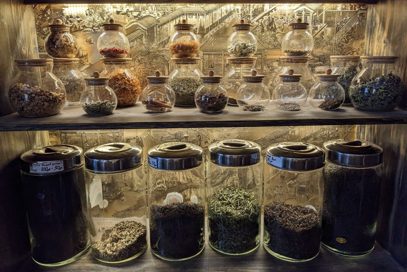 tea and spice jars, Georgian drinks