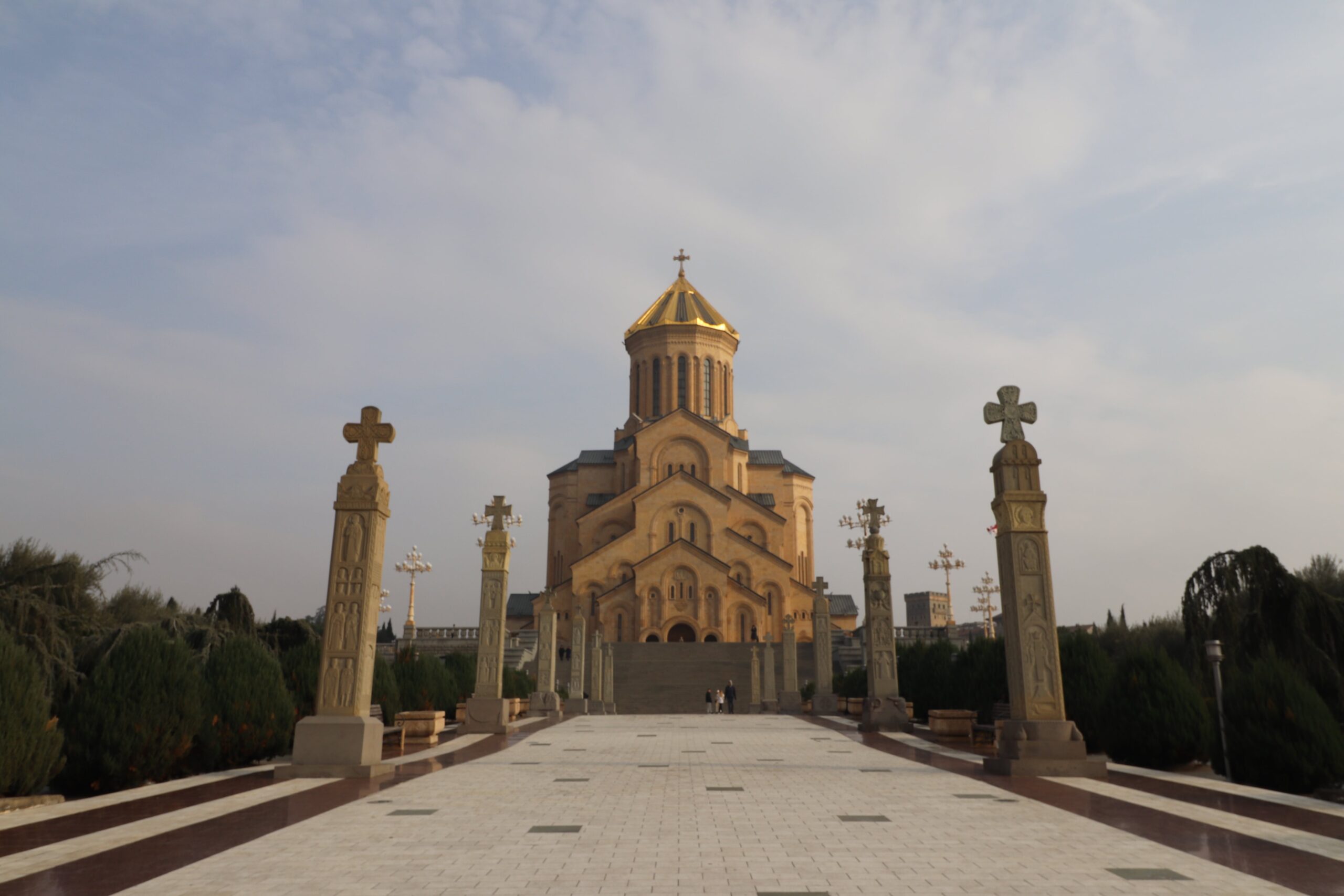 holy trinity cathedral, tbilisi