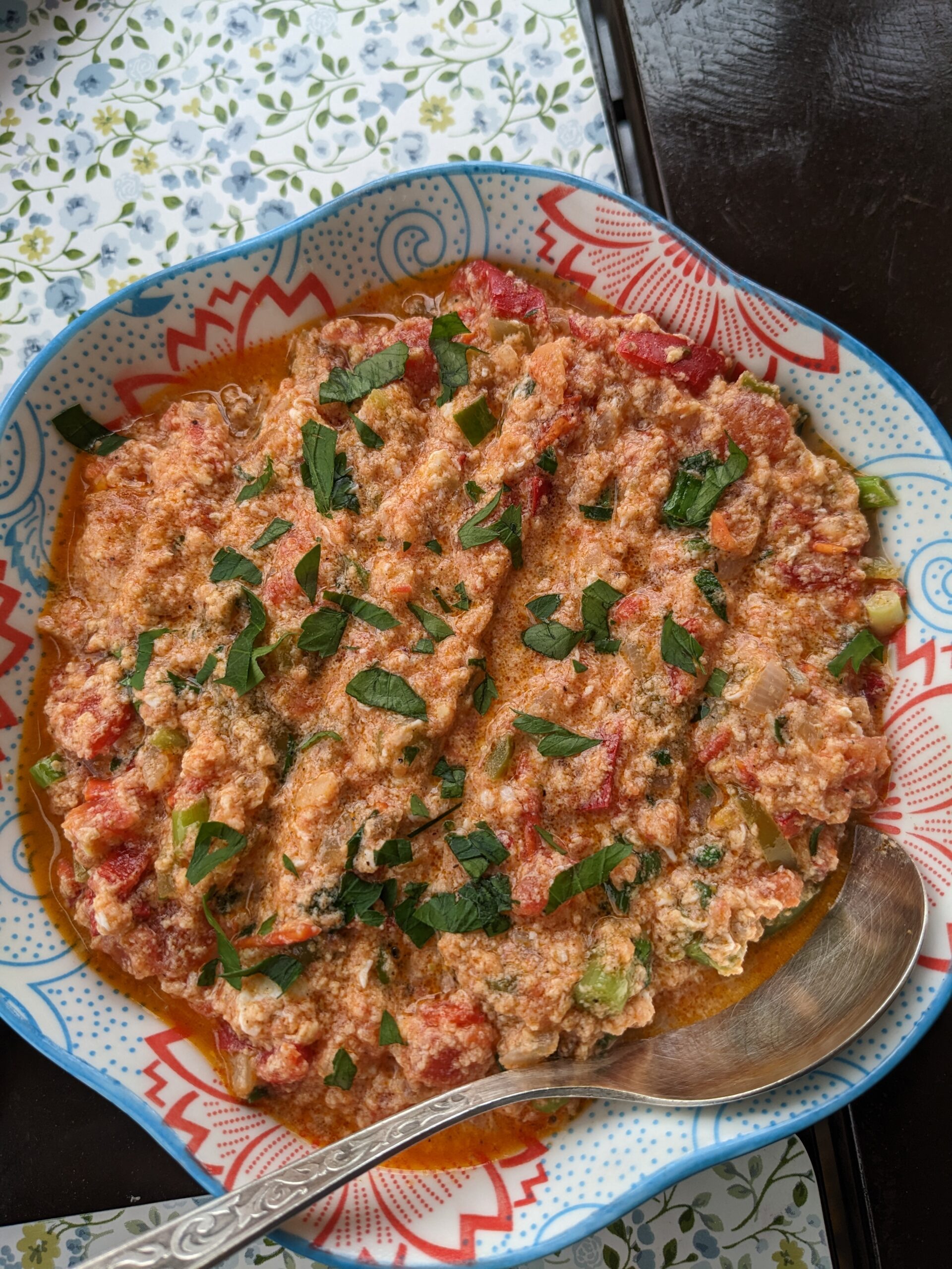 chizhi pizhi, Georgian tomato scrambled egg