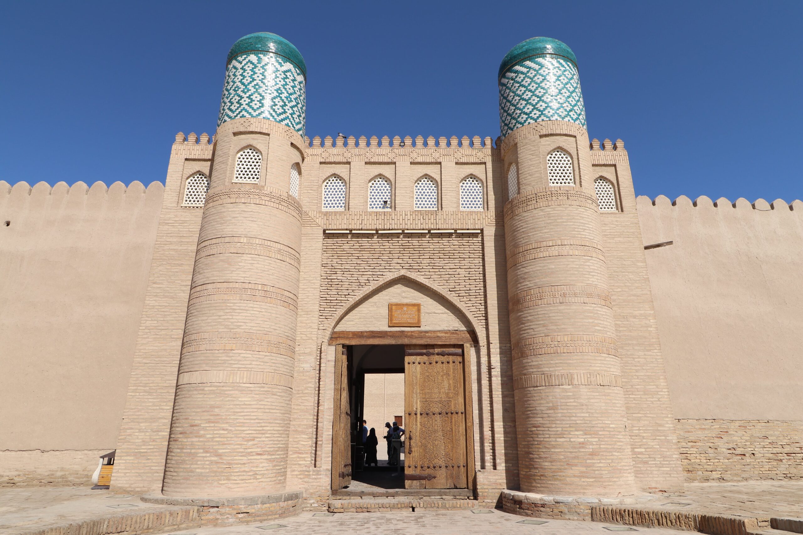 kuhna ark gateway, things to do in khiva