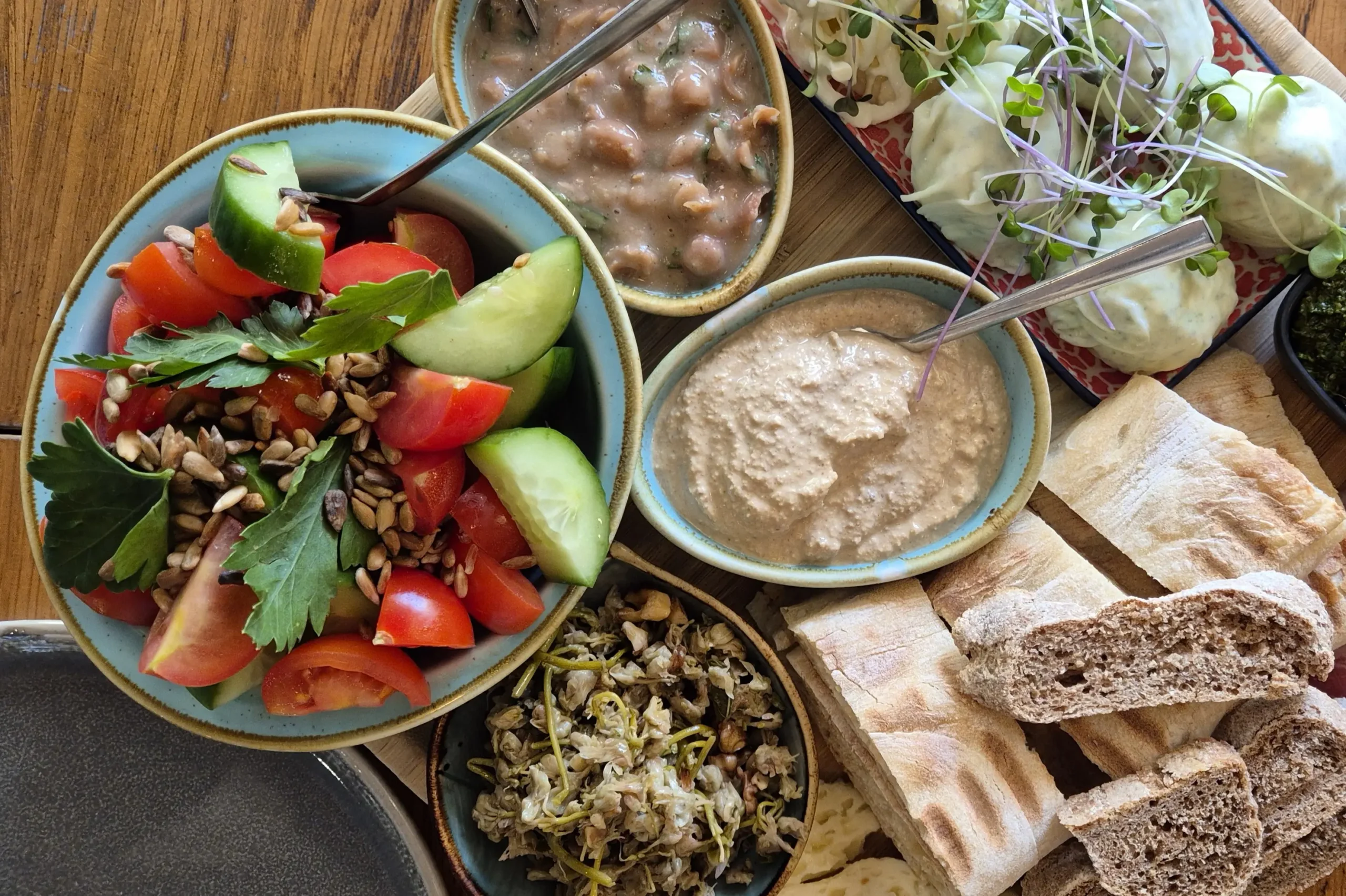 Your Georgian Vegetarian Food Guide: 41 Must-Eats