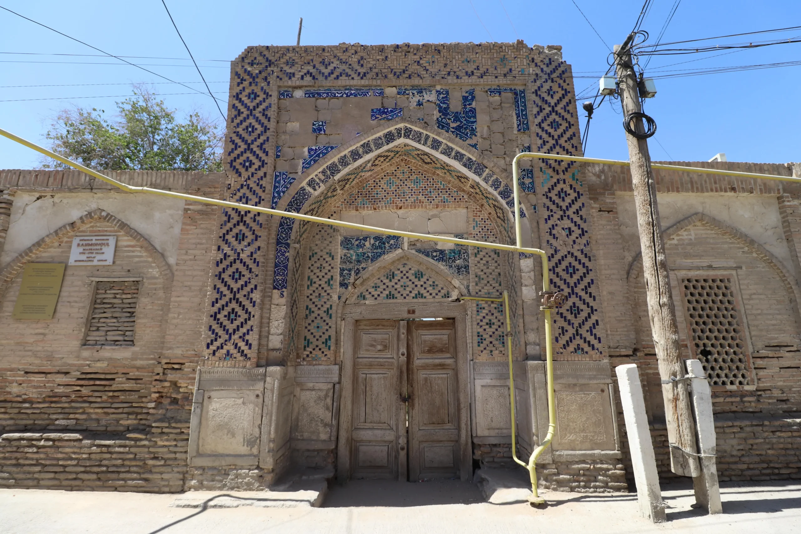 deteriorated tiling Bukhara 1 scaled