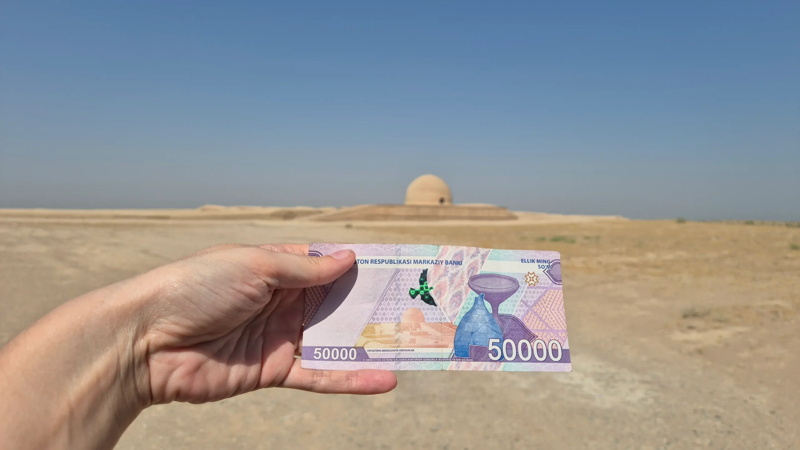 Fayaztepa on the 50,000 UZS note the ancient Buddhist stupa of Fayaztepa is pictured next to a 50,000 Uzbek som note that also picture Fayaztepa in Termez, Uzbekistan